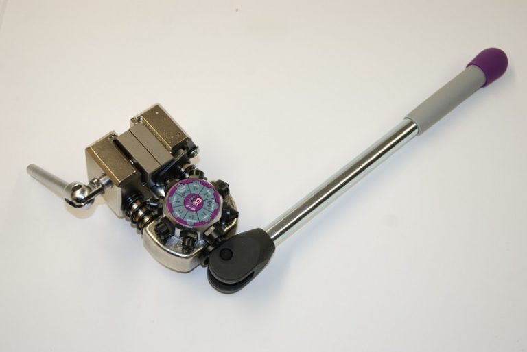 Earl's Performance Pro Flaring Tool Makes Tube Flaring Easy