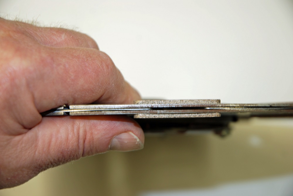 side profile thickness of a clutch disc