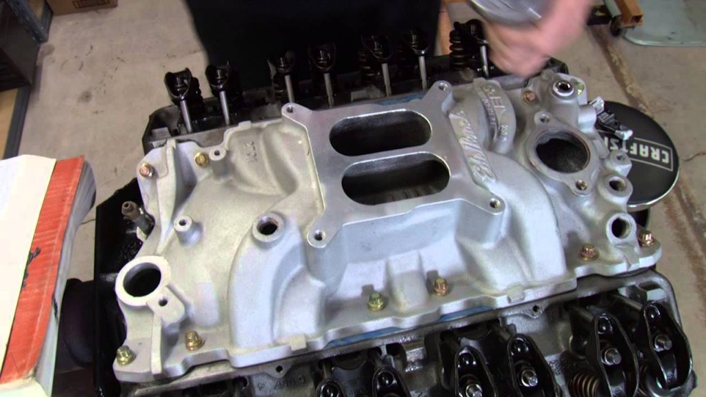 Edelbrock 2701 intake manifold on a v8 engine