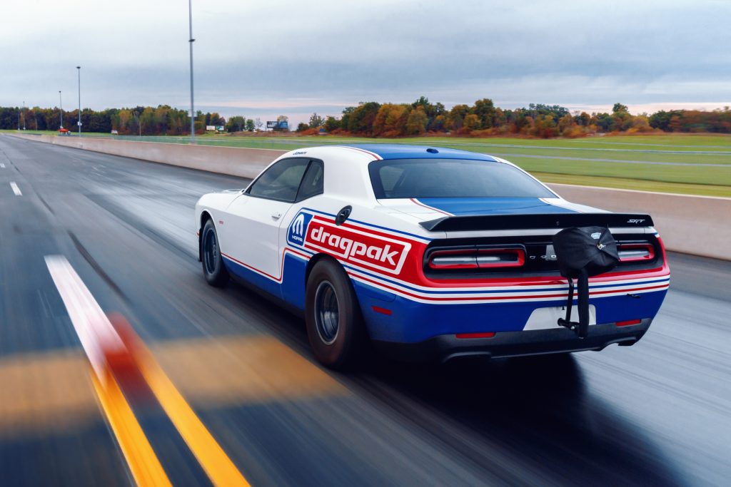 mopar dodge challenger drag pack dragpak