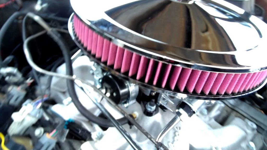 close up of an engine air cleaner