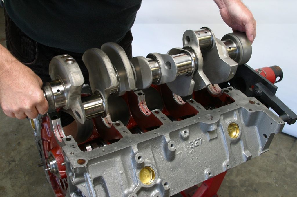 installing a crankshaft into a generation 2 lt series gm chevy small block