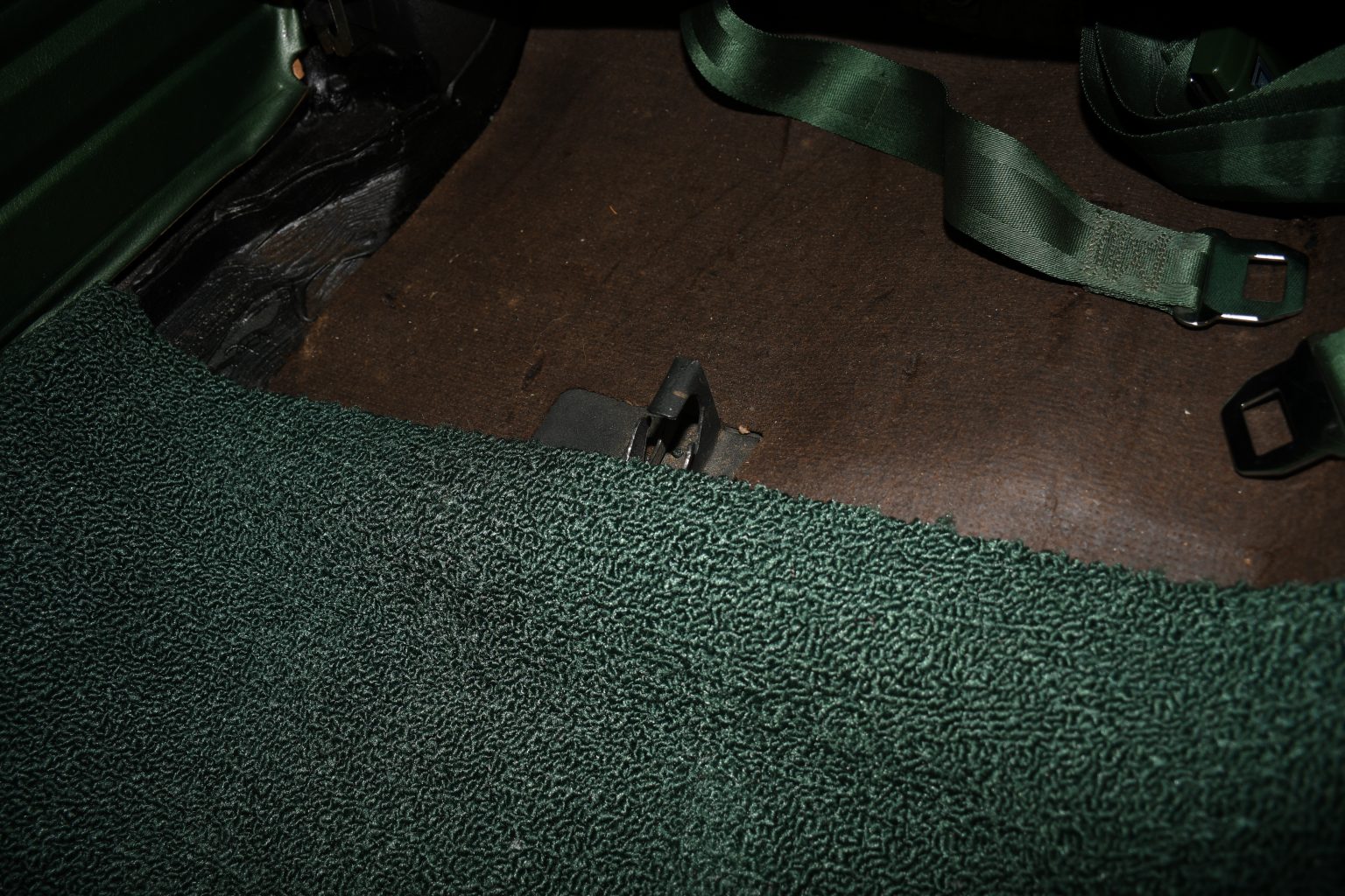How to Install Automotive Carpet