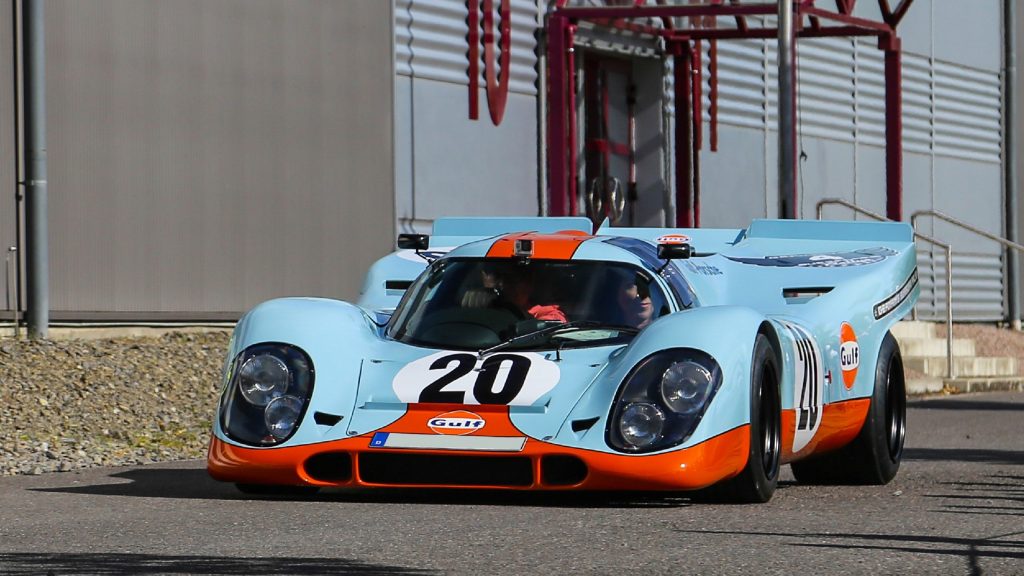 porsche 917 in le mans gulf race livery