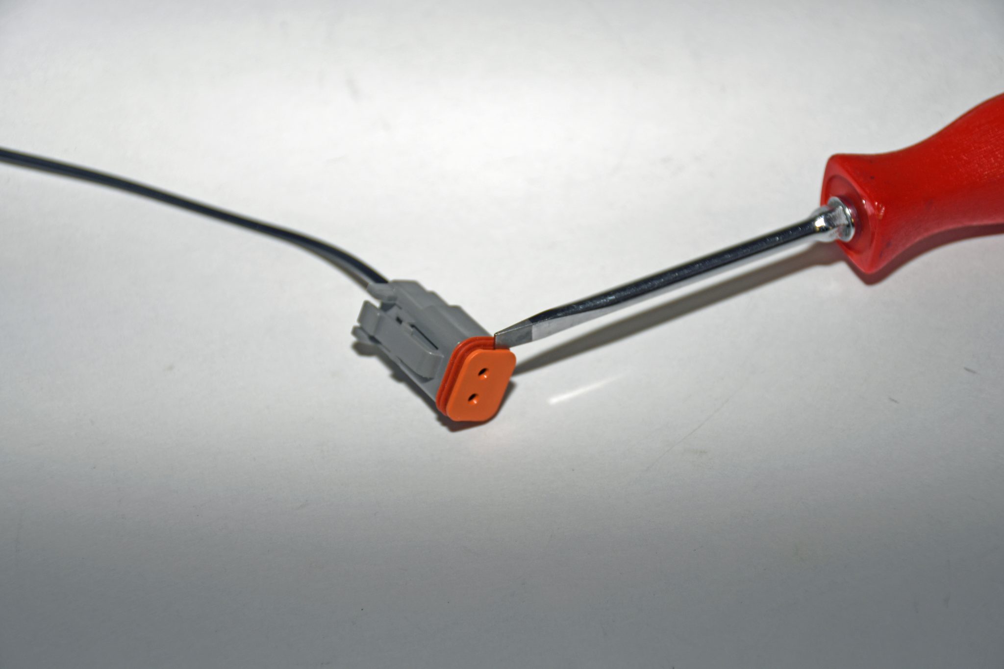 How to Assemble Weatherproof Deutsch DT Connectors