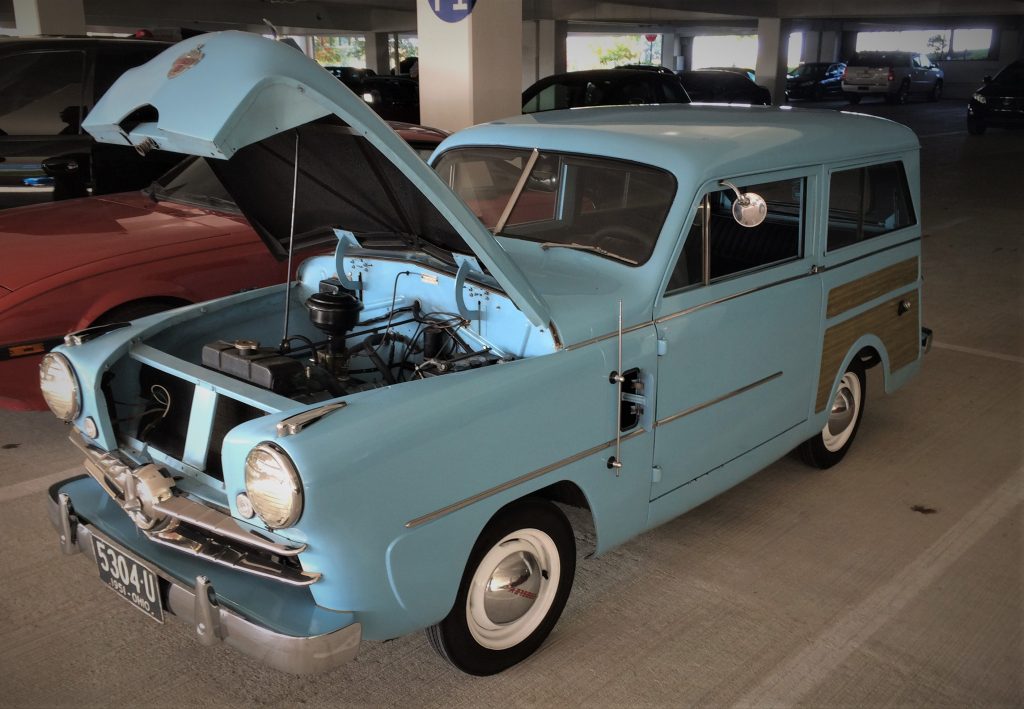 1951 crosley cd station wagon, blue