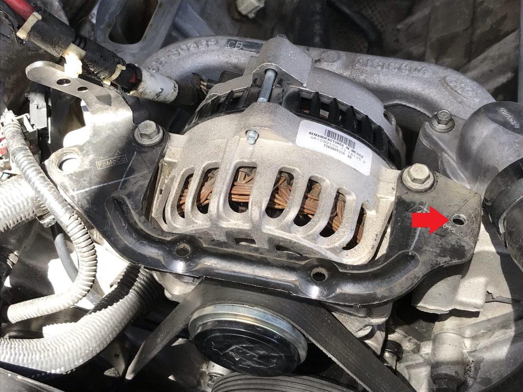 close up look at alternator bracket on 4.6L s197 ford mustang