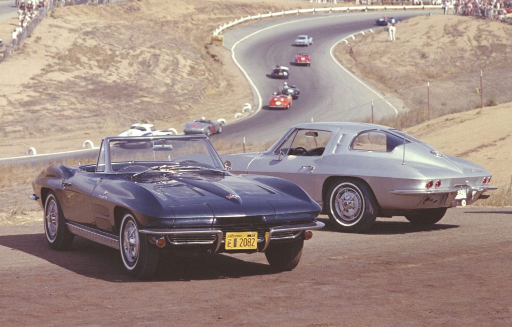 1963 corvettes at race track in gm period press photo