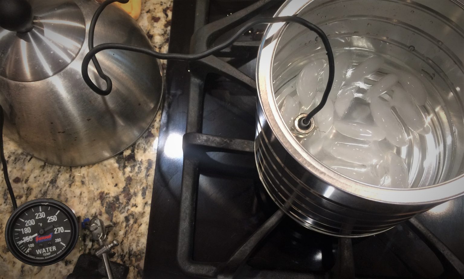 What's the Difference Between a Mechanical & Electrical Temperature