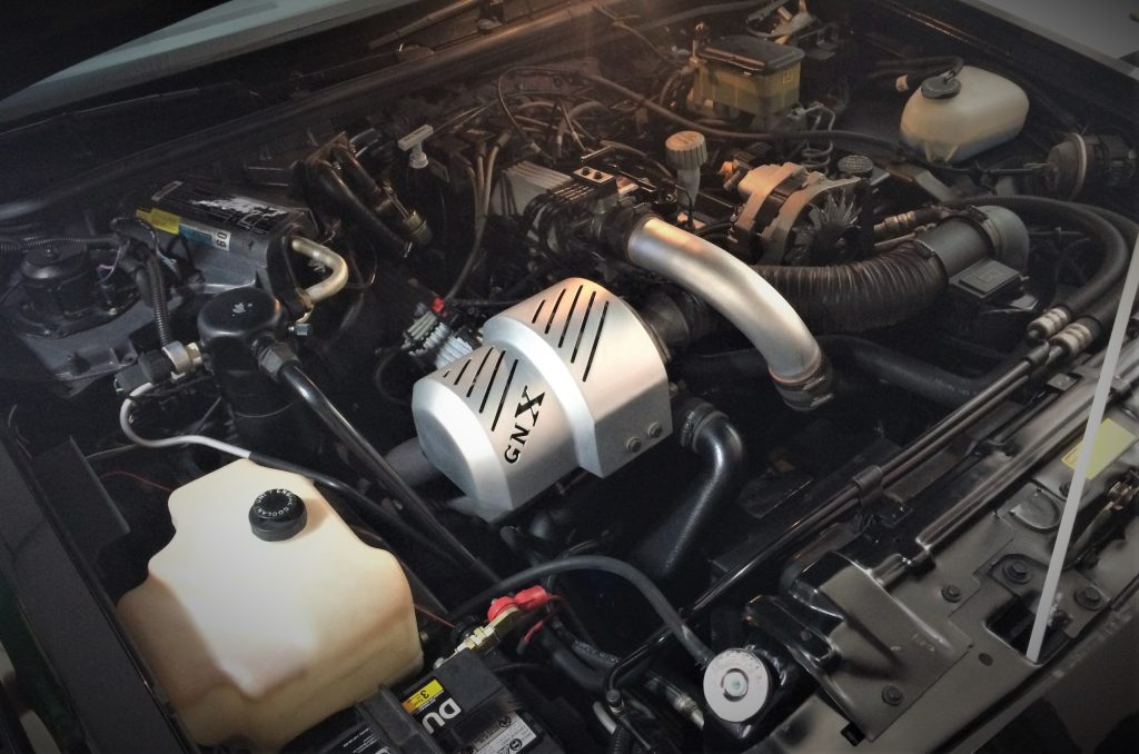 picture of the 3.8 liter turbocharged engine inside a 1987 buick grand national gnx