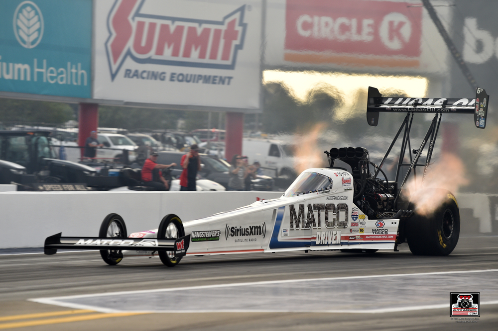 antron brown launching top fuel dragster during nhra Carolina nationals 2022
