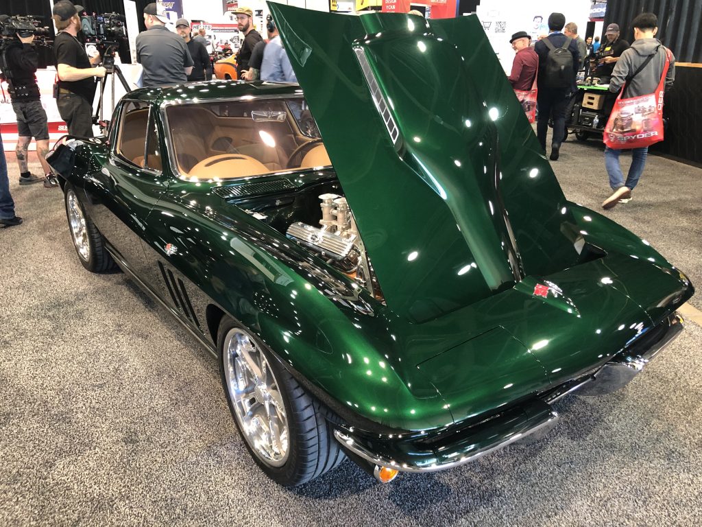 1965 chevy corvette sting ray restomod at 2022 SEMA show