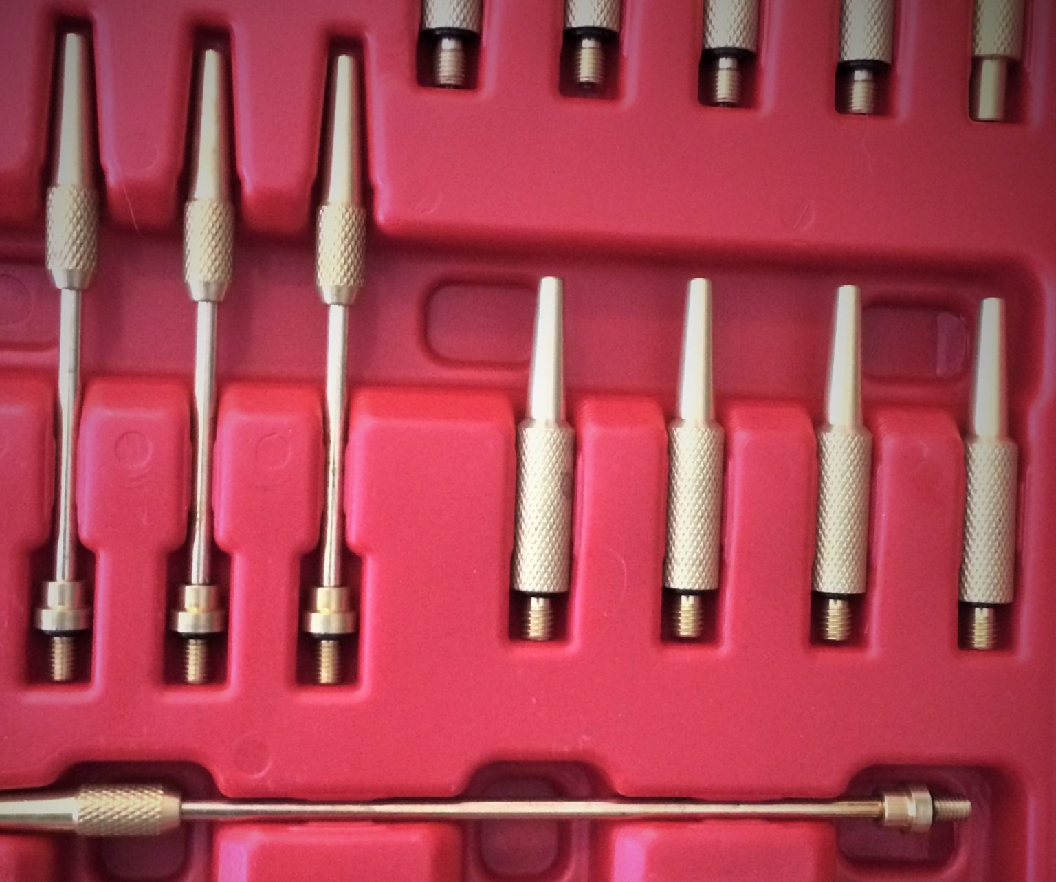 How (& Why) To Synchronize Your Motorcycle Carburetors