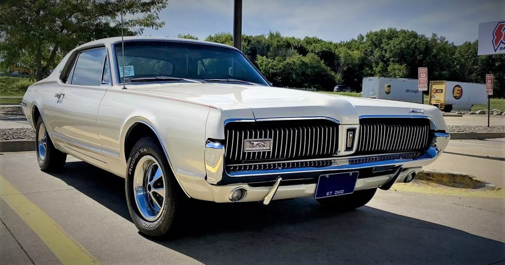 1967 Mercury Cougar, white, front grille view