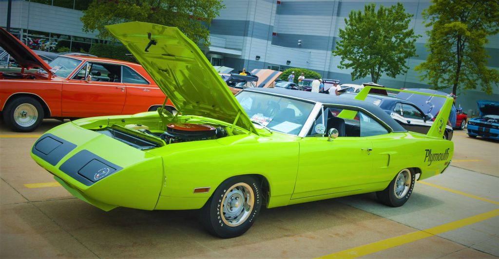 1970 plymouth superbird with high impact sassy grass green paint