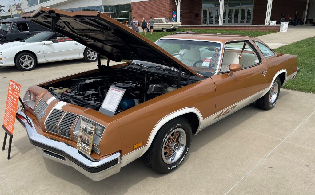 1977 Olds Cutlass 442 colonnade coupe