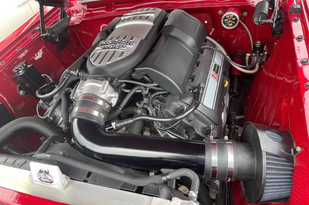 ford coyote boss 302 5.0L V8 engine in a classic car
