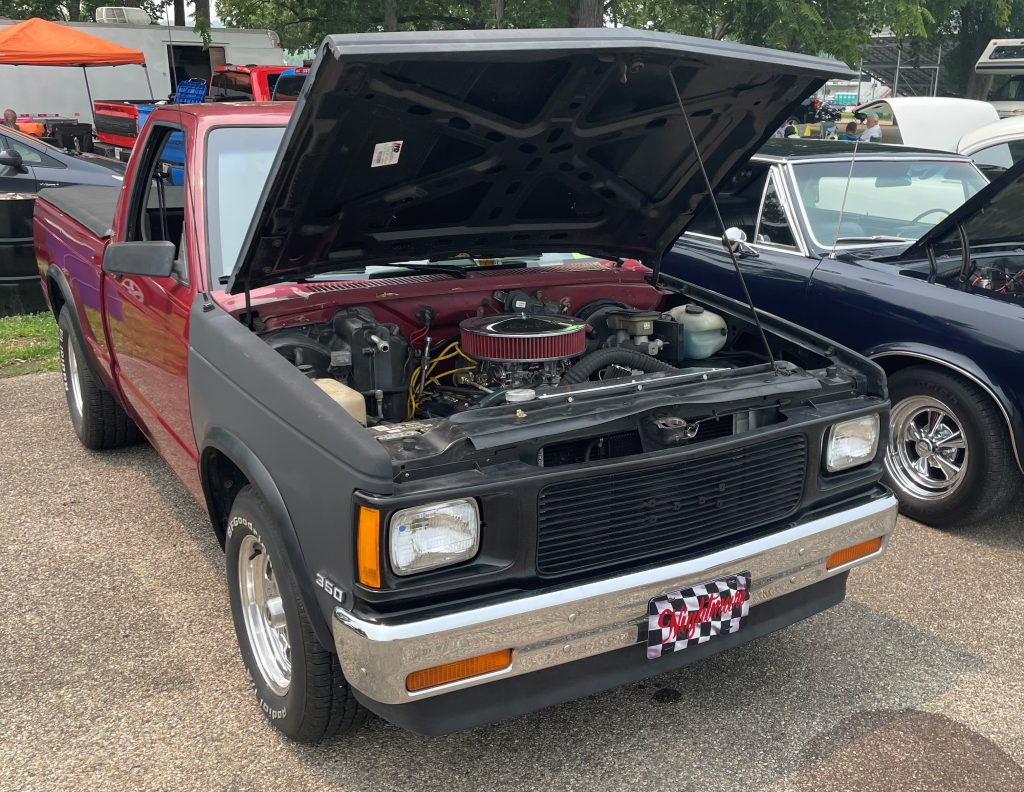 350 sbc v8 swapped chevy s-10 pickup truck