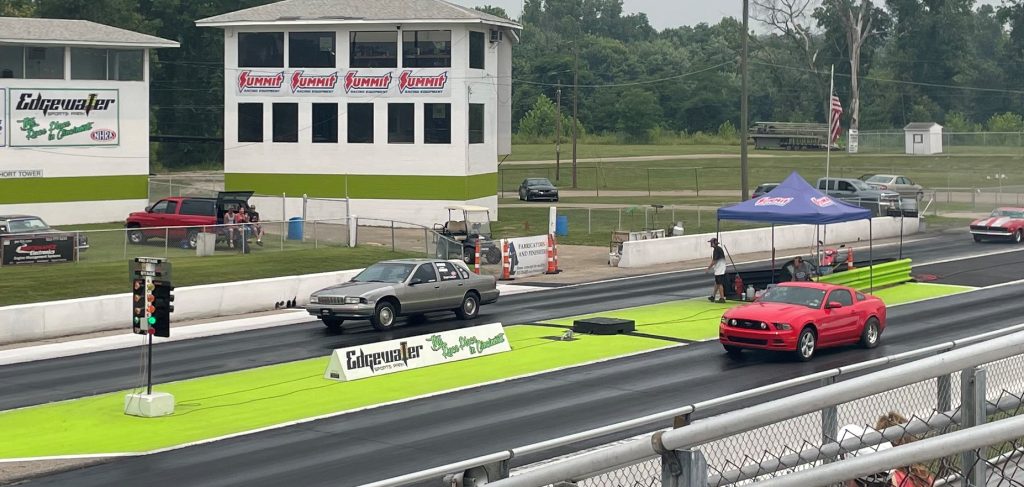 chevy caprice bubble sedan vs s195 ford mustang at edgewater dragstrip
