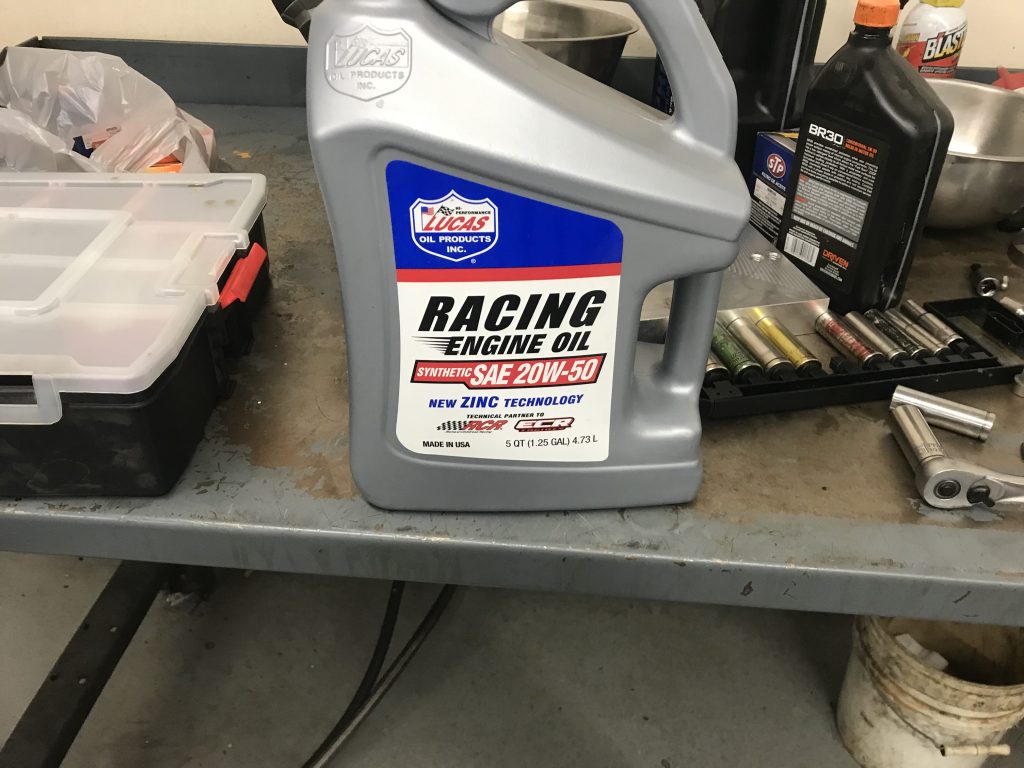 5 quart jug of lucas engine racing oil