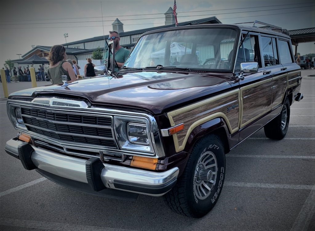 stock jeep wagoneer