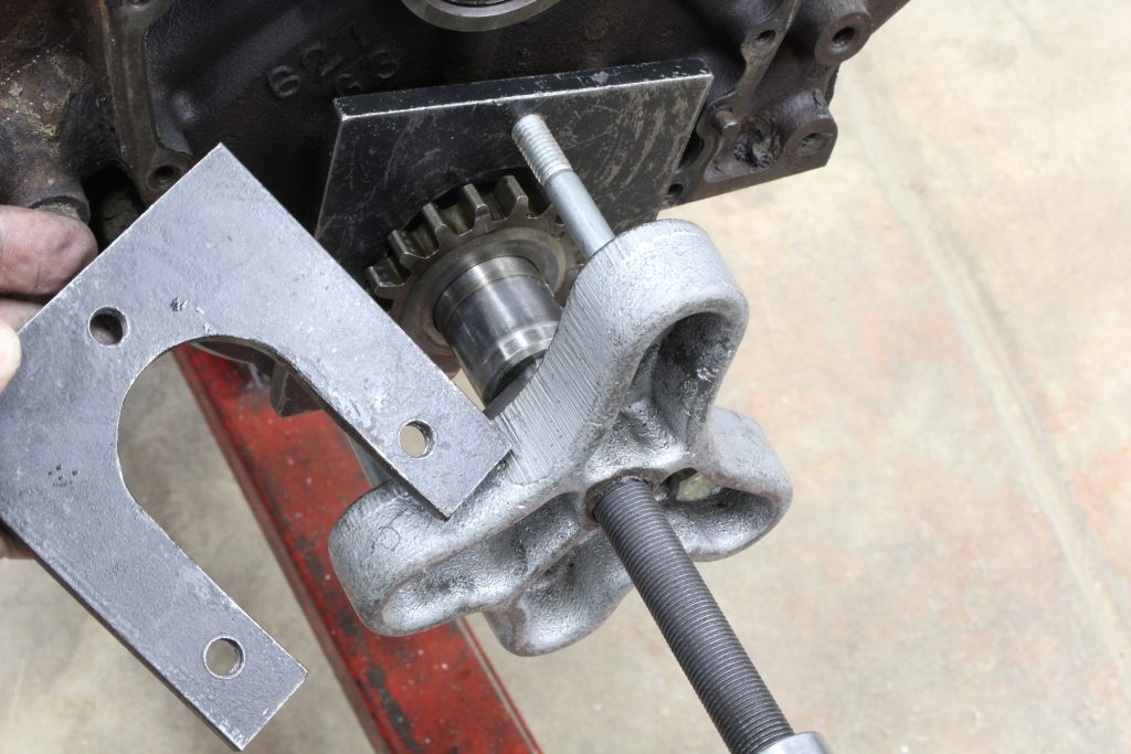 removing a crankshaft from an engine