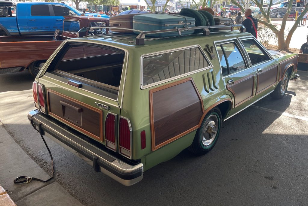 family truckster wagon queen station wagon from lampoons vacation, rear