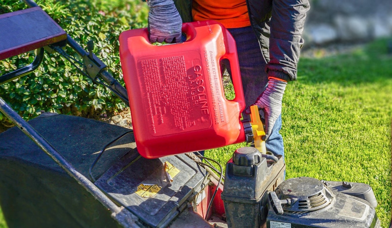 Parts Bin NoSpill Gas Cans Are a HassleFree Way to Fill Up Your Bike