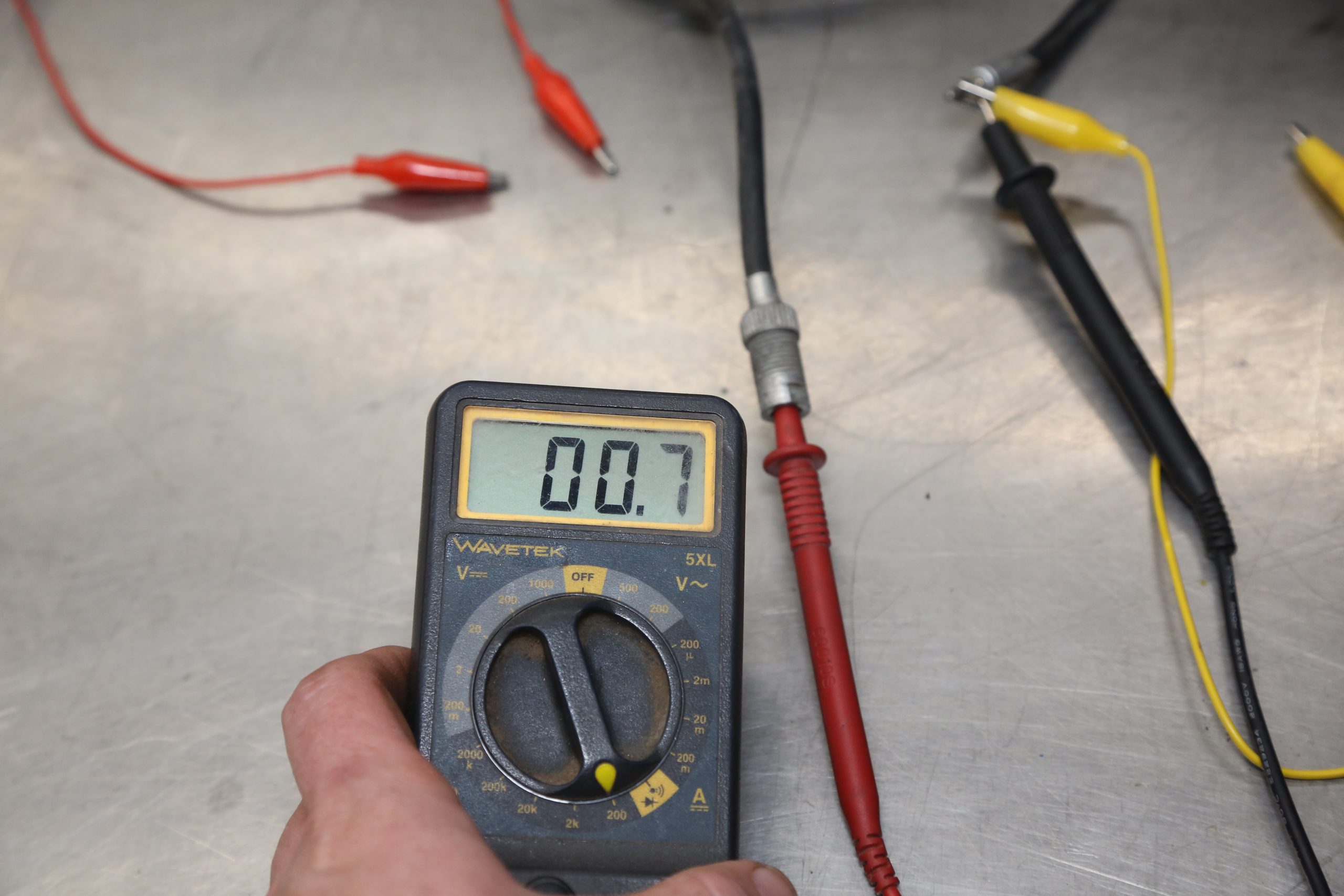 Fuzz Off Fixing FM Radio Reception in a Classic Car or Truck