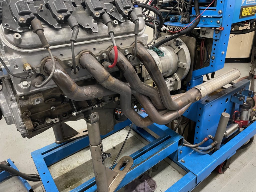 headers on an ls engine during dyno test