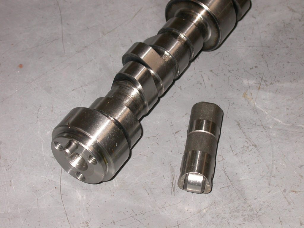 close up of camshaft and lifter