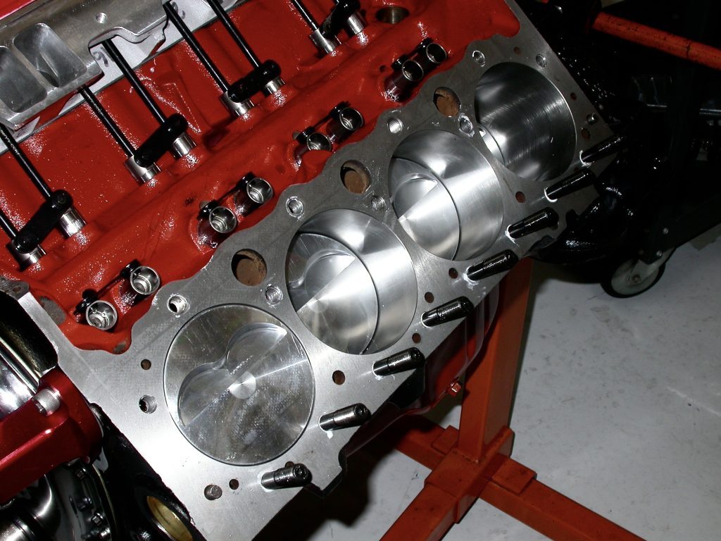 engine block deck with cylinders and pistons