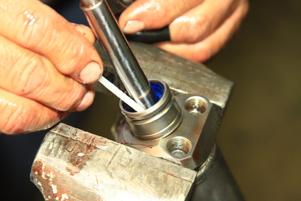 inserting a seal into a hydraulic cylinder