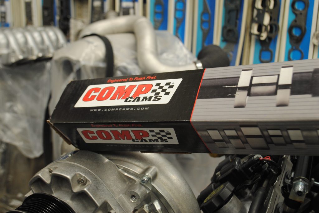 comp cams camshaft in box