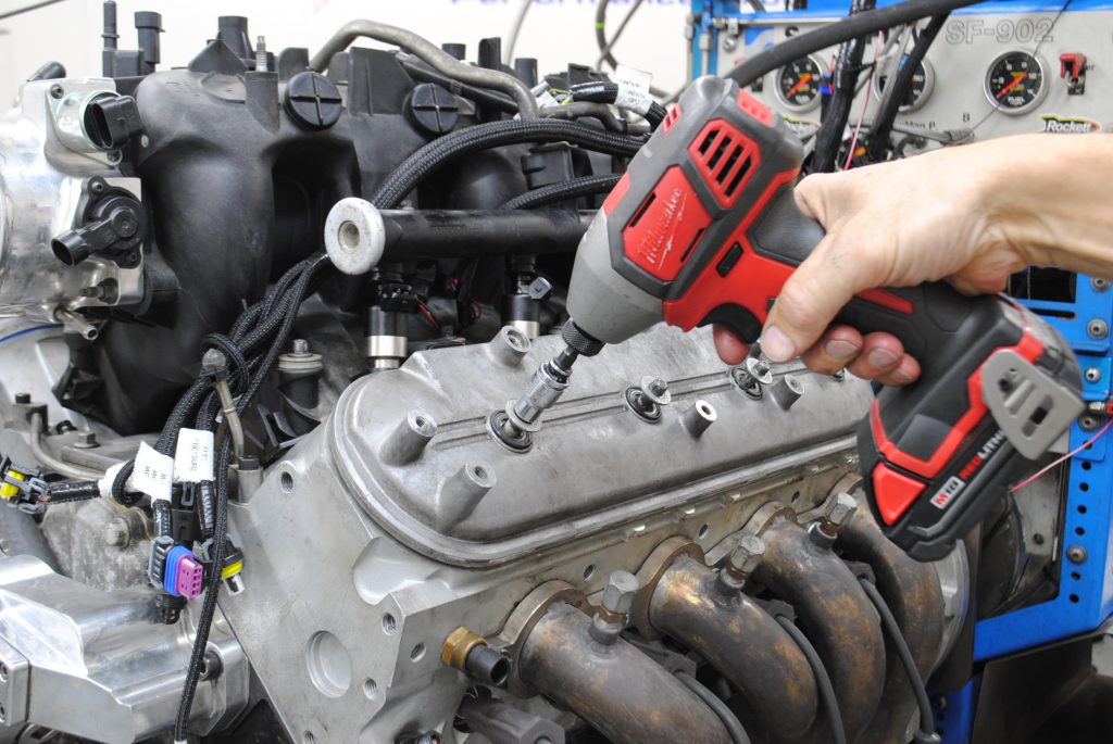 removing valve cover of an ls engine