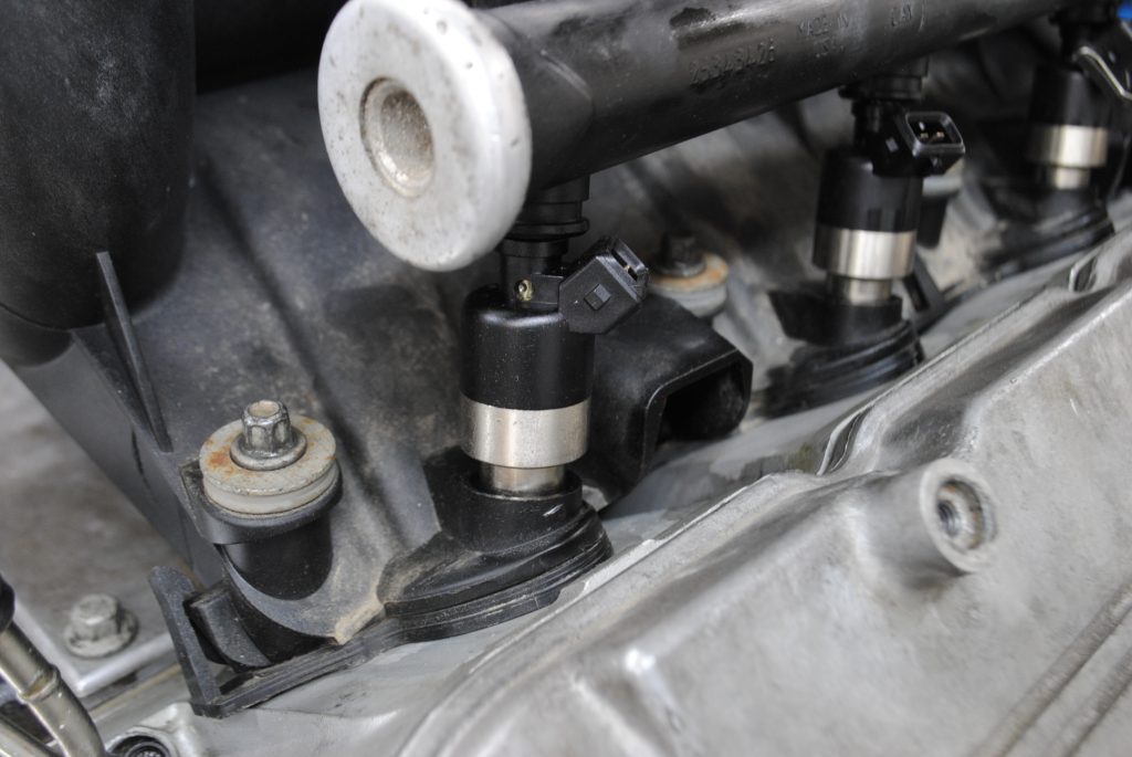 fuel injectors in an ls engine