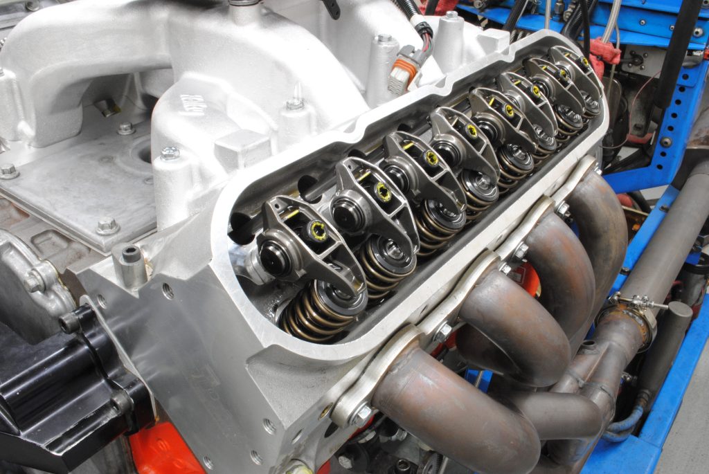 ls engine cylinder head with rockers exposed