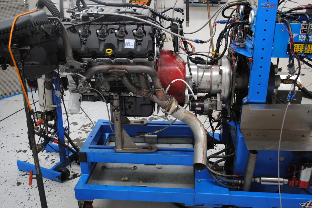 5.0L Coyote exhaust header on dyno