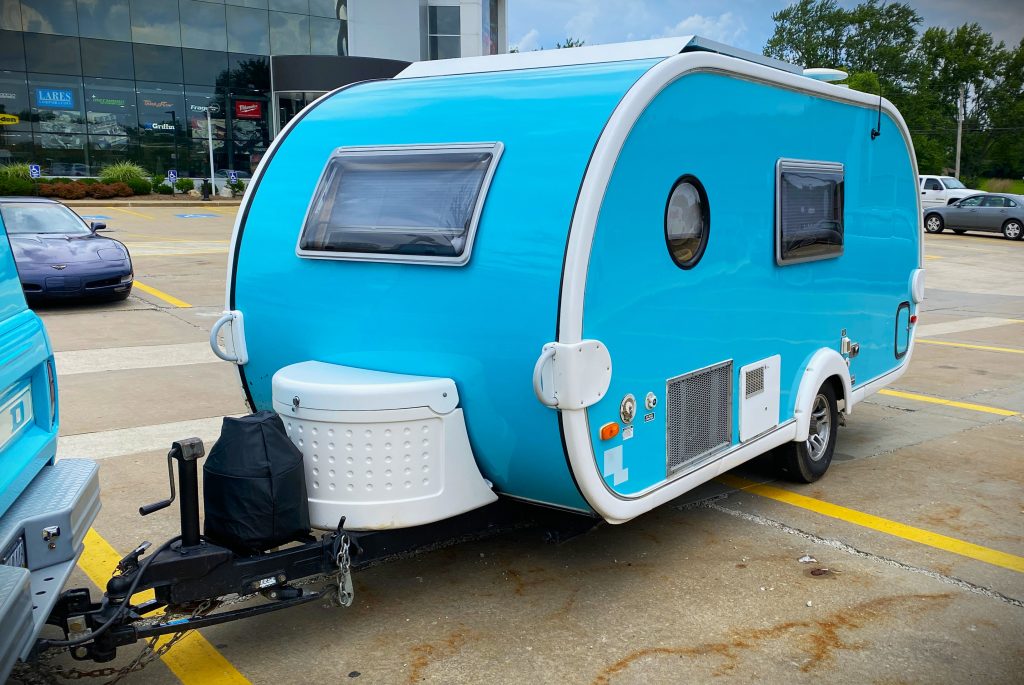 Turquoise T@DA camper trailer