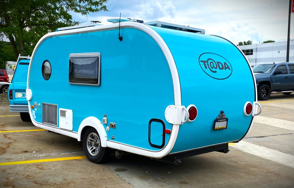 Turquoise T@DA camper trailer, rear