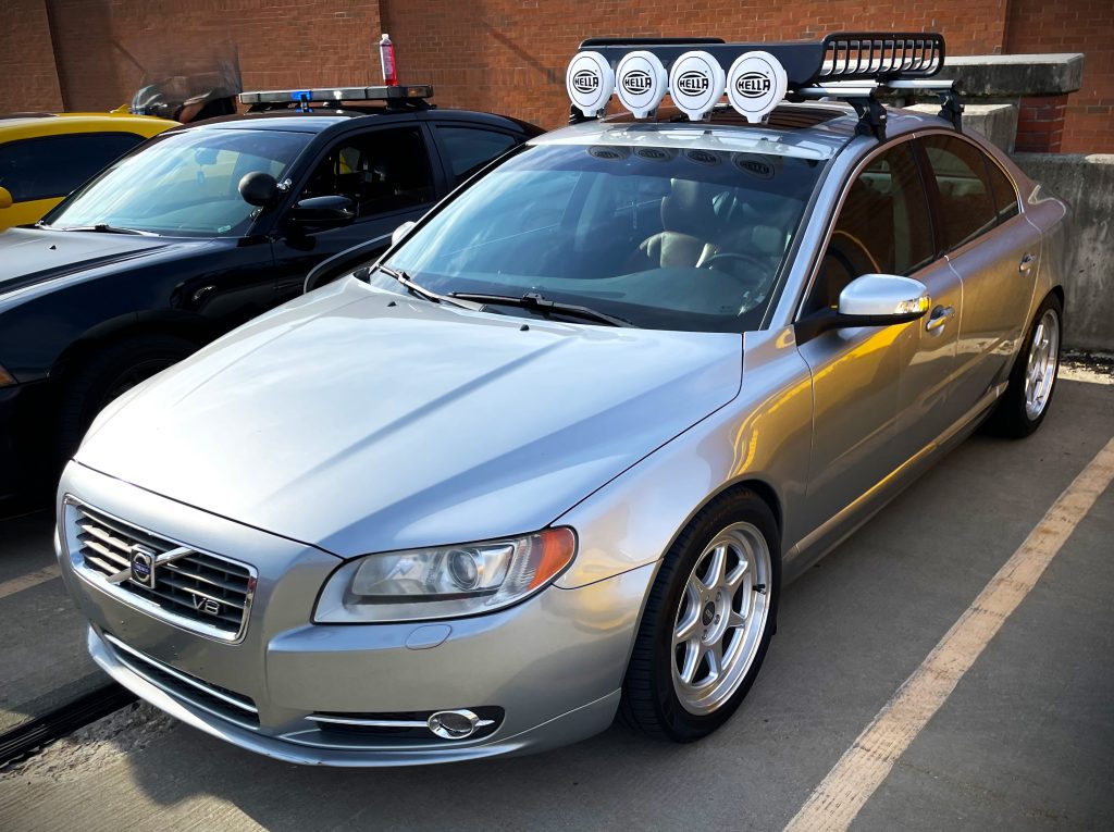 Volvo S80 Sedan with safari basket and rally lights