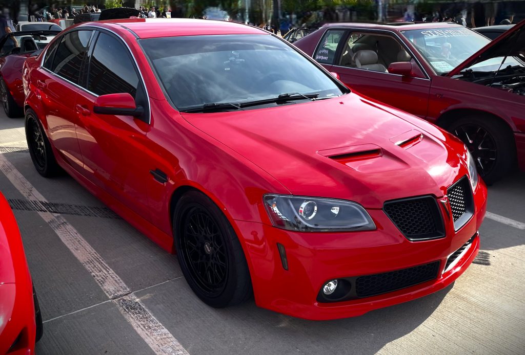 Pontiac G8 Sedan, Red