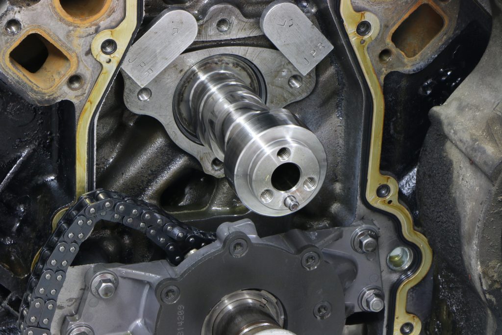 camshaft going into an LS engine