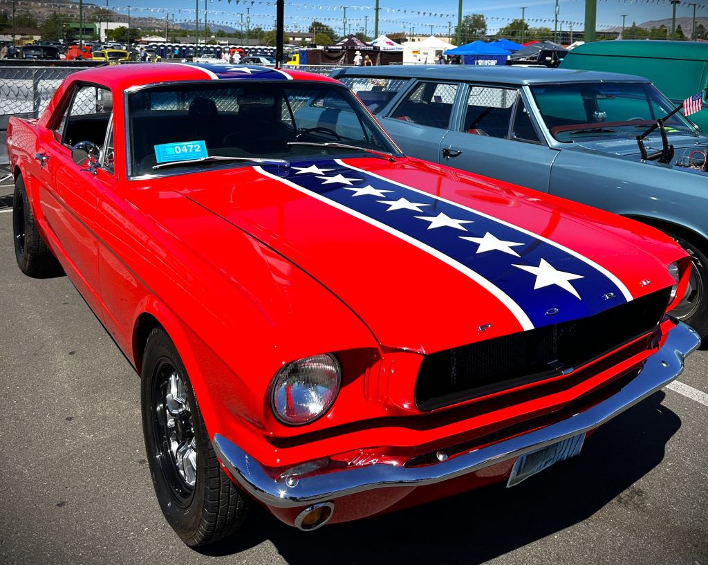 Notchback Ford Mustang in Patriotic Livery