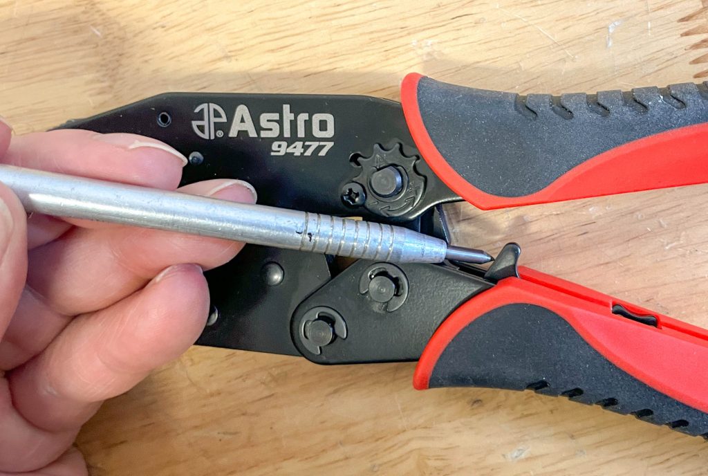 Astro Pneumatic Ratcheting Crimping Tool jaw release latch