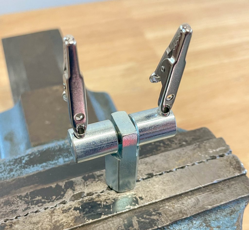 Lisle Wire Solder Clamps