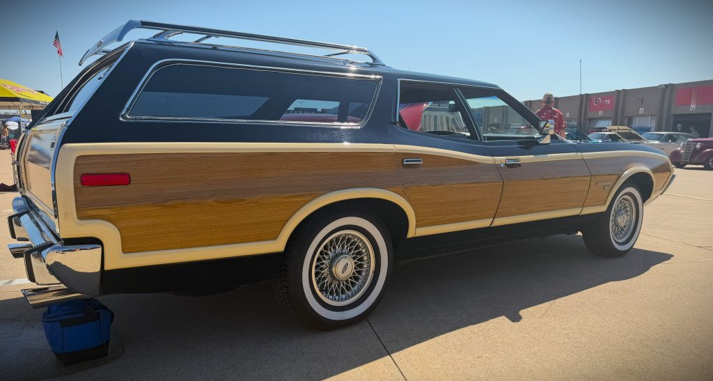 Ford Gran Torino Wagon Woody