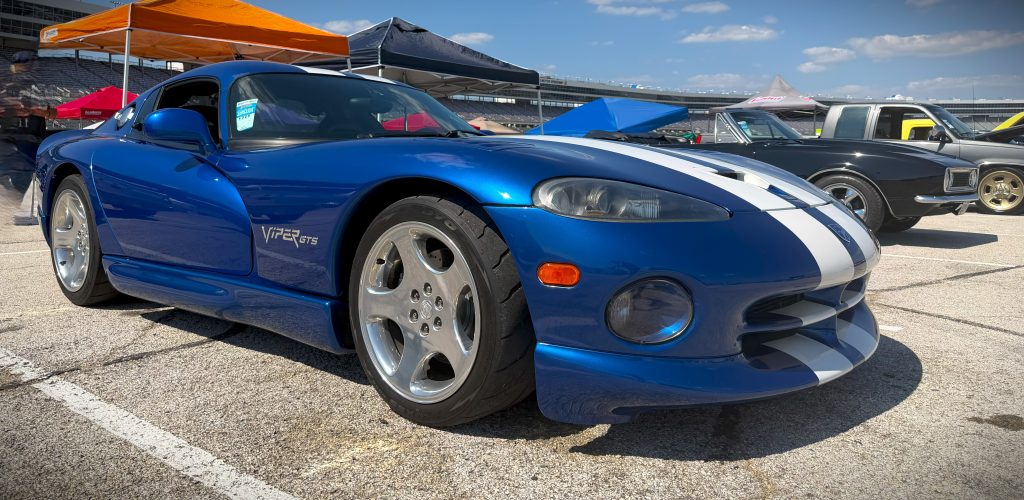 dodge viper GTS