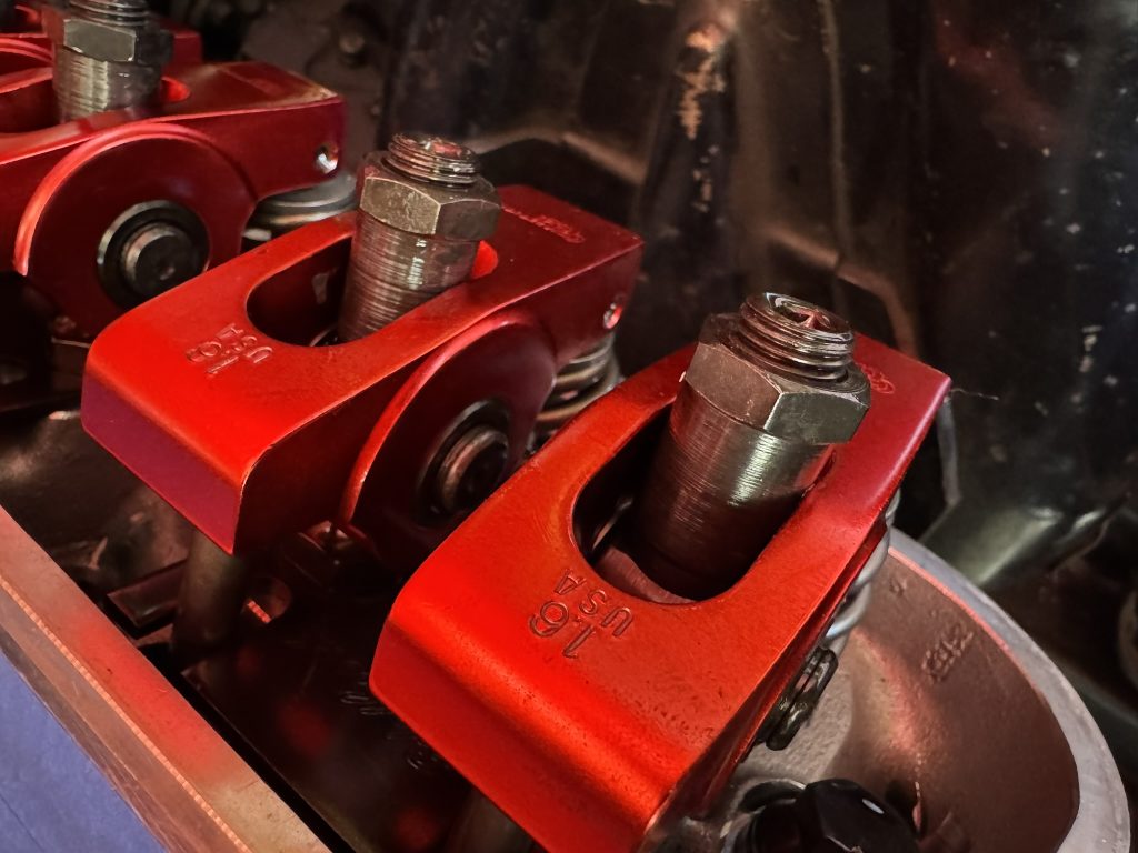 close up of 1:6 ratio rocker arms