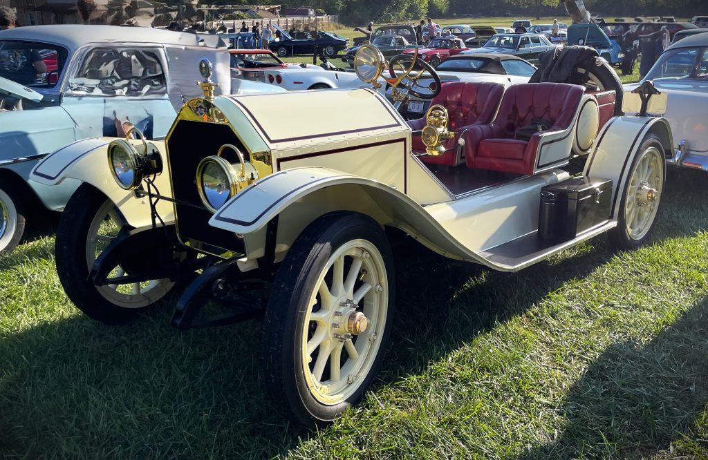 Stutz Bearcat Movie Replicar by George Barris